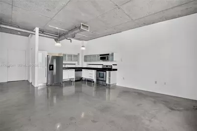 10 SW South River Dr #1010, Miami, FL 33130 - Photo 12