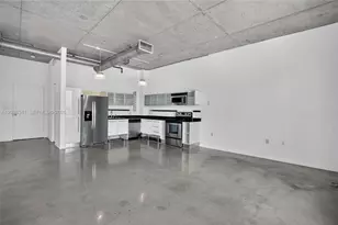 10 SW South River Dr, Miami, FL 33130 - Photo 12