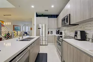 7117 NW 103rd Path, Doral, FL 33178 - Photo 16