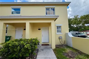 19500 SW 103rd Ct, Cutler Bay, FL 33157 - Photo 10