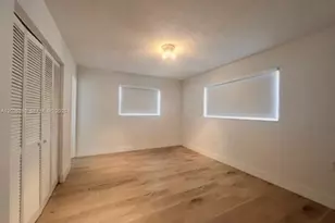 444 SW 4th St, Miami, FL 33130 - Photo 14