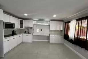 1271 W 79th St, Hialeah, FL 33014 - Photo 4