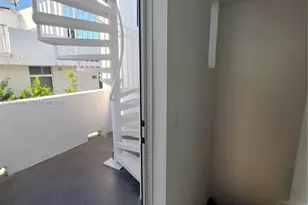 825 Michigan Ave, Miami Beach, FL 33139 - Photo 30