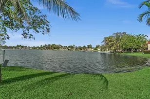 8902 Palm Tree Ln, Pembroke Pines, FL 33024 - Photo 34