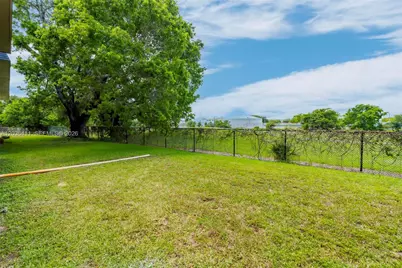 7900 Fairview Dr #105, Tamarac, FL 33321 - Photo 20