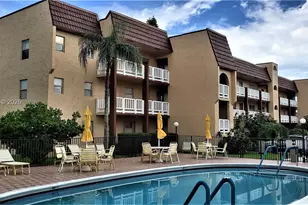 9460 Sunrise Lakes Blvd, Sunrise, FL 33322 - Photo 50