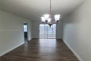 9460 Sunrise Lakes Blvd, Sunrise, FL 33322 - Photo 10