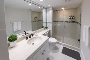 19707 Turnberry Way, Aventura, FL 33180 - Photo 16