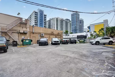 Highly Rated and Turnkey Lebanese Street Food Restaurant in Miami Beach, Miami Beach, FL 33141 - Photo 26