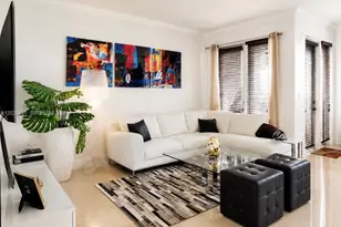 10012 NW 7th St, Miami, FL 33172 - Photo 2