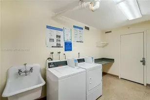 2750 NE 183rd St, Aventura, FL 33160 - Photo 34