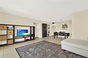 2750 NE 183rd St, Aventura, FL 33160 - Photo 14