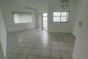 15545 N Miami Lakeway N, Miami Lakes, FL 33014 - Photo 14