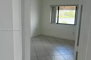 15545 N Miami Lakeway N, Miami Lakes, FL 33014 - Photo 14