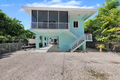 54 Tarpon Ave, Key Largo, FL 33037 - Photo 1