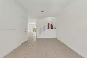 2683 SE 12th St, Homestead, FL 33035 - Photo 4