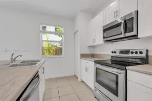 2683 SE 12th St, Homestead, FL 33035 - Photo 16