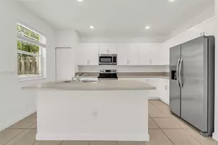 2683 SE 12th St, Homestead, FL 33035 - Photo 12