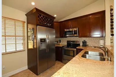11838 NW 13th St, Pembroke Pines, FL 33026 - Photo 6