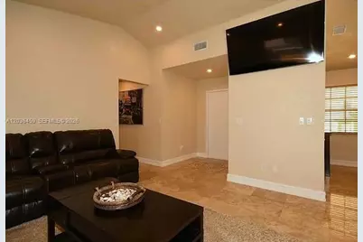 11838 NW 13th St, Pembroke Pines, FL 33026 - Photo 4
