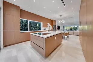 470 S Shore Dr, Miami Beach, FL 33141 - Photo 14