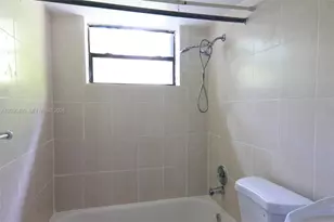 1321 N 58th Ave, Hollywood, FL 33021 - Photo 14