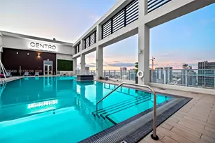 151 SE 1st St, Miami, FL 33131 - Photo 22