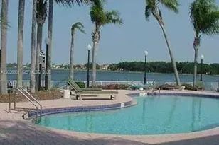 2831 N Oakland Forest Dr, Oakland Park, FL 33309 - Photo 12