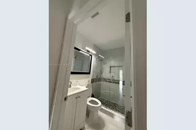 1055 NW 58th Ter, Miami, FL 33127 - Photo 12