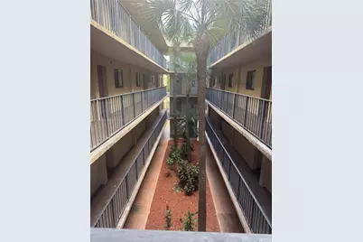8625 NW 8th St #310, Miami, FL 33126 - Photo 38