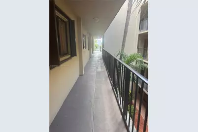 8625 NW 8th St #310, Miami, FL 33126 - Photo 34