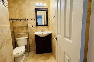 19390 Collins Ave, Sunny Isles Beach, FL 33160 - Photo 26
