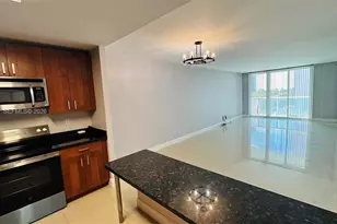19390 Collins Ave, Sunny Isles Beach, FL 33160 - Photo 6