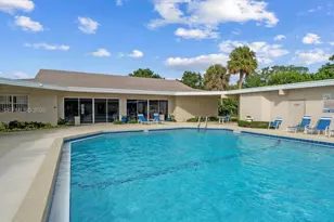 306 S Circle Dr S, Boynton Beach, FL 33435 - Photo 12