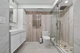 231 174th St, Sunny Isles Beach, FL 33160 - Photo 38