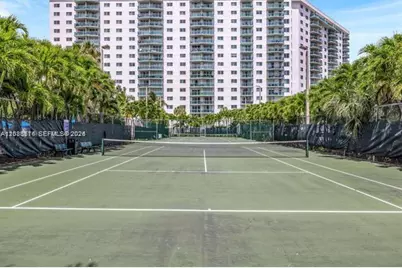 19390 Collins Ave #702, Sunny Isles Beach, FL 33160 - Photo 36