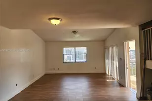 12305 NW 11th Ct, Pembroke Pines, FL 33026 - Photo 16