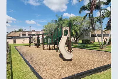 12305 NW 11th Ct #12305, Pembroke Pines, FL 33026 - Photo 4