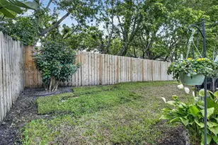 8815 Woodside Ct, Davie, FL 33328 - Photo 38