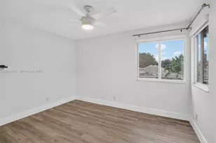 8815 Woodside Ct, Davie, FL 33328 - Photo 30