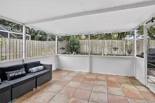 8815 Woodside Ct, Davie, FL 33328 - Photo 34