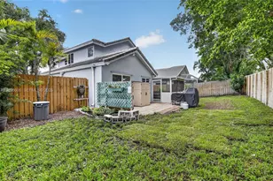 8815 Woodside Ct, Davie, FL 33328 - Photo 40