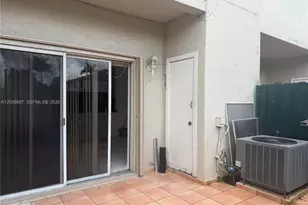 8340 NW 10th St, Miami, FL 33126 - Photo 20