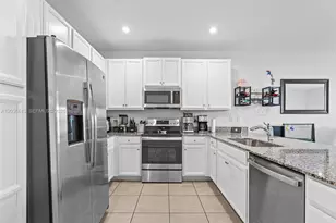 23372 SW 110th Ct, Homestead, FL 33032 - Photo 8
