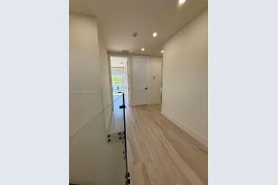 3326 Elizabeth St, Miami, FL 33133 - Photo 36