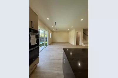 3326 Elizabeth St, Miami, FL 33133 - Photo 20