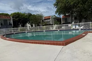8701 SW 141st St, Palmetto Bay, FL 33176 - Photo 4
