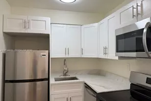8701 SW 141st St, Palmetto Bay, FL 33176 - Photo 6