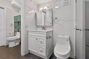 6070 W 18th Ave, Hialeah, FL 33012 - Photo 20