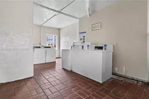 6070 W 18th Ave, Hialeah, FL 33012 - Photo 24